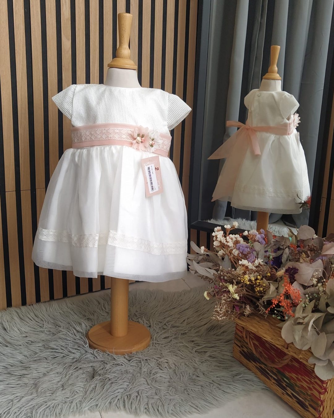 vestido branco e rosa curto cerimonia menina tilili
